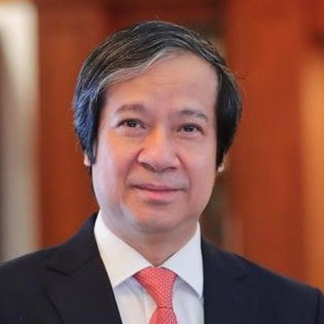 Former HYI Visiting Scholar Nguyen Kim Son appointed as Minister of Education and Training